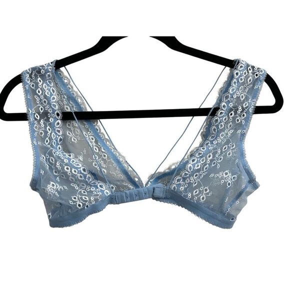 GAP Body Eyelet Lace Dainty Bra Blue sz XS EUC - Picture 2 of 6